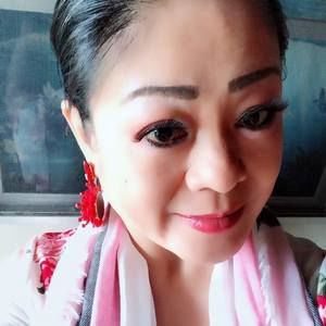 Meet your Posher, Liza